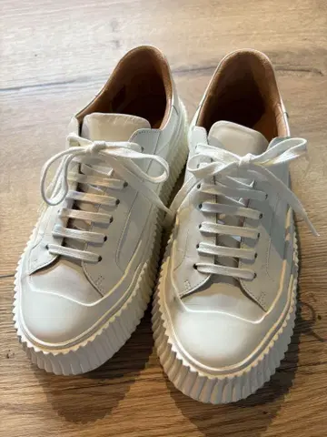 질 샌더 JILSANDER 화이트 가죽 스니커즈