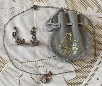 코리락쿠마 리락쿠마 스토어 한정판 귀걸이 목걸이
