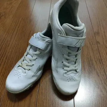 Mizuno 웨이브 브라이트 레보 스파이크 24cm