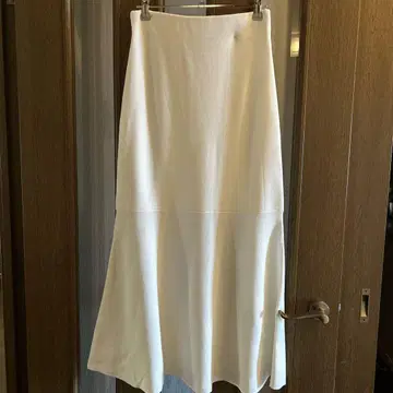 La boutique BonBon 니트 머메이드 스커트
