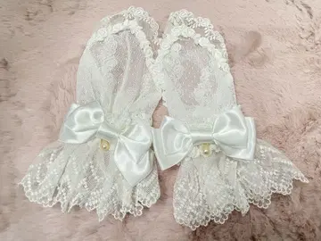 장미 레이스가 멋진 그로브