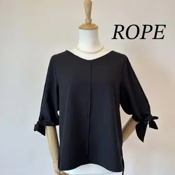 [ 새상품급 ] ROPE 로페 플레어 상의 리본 V넥 블랙 블랙
