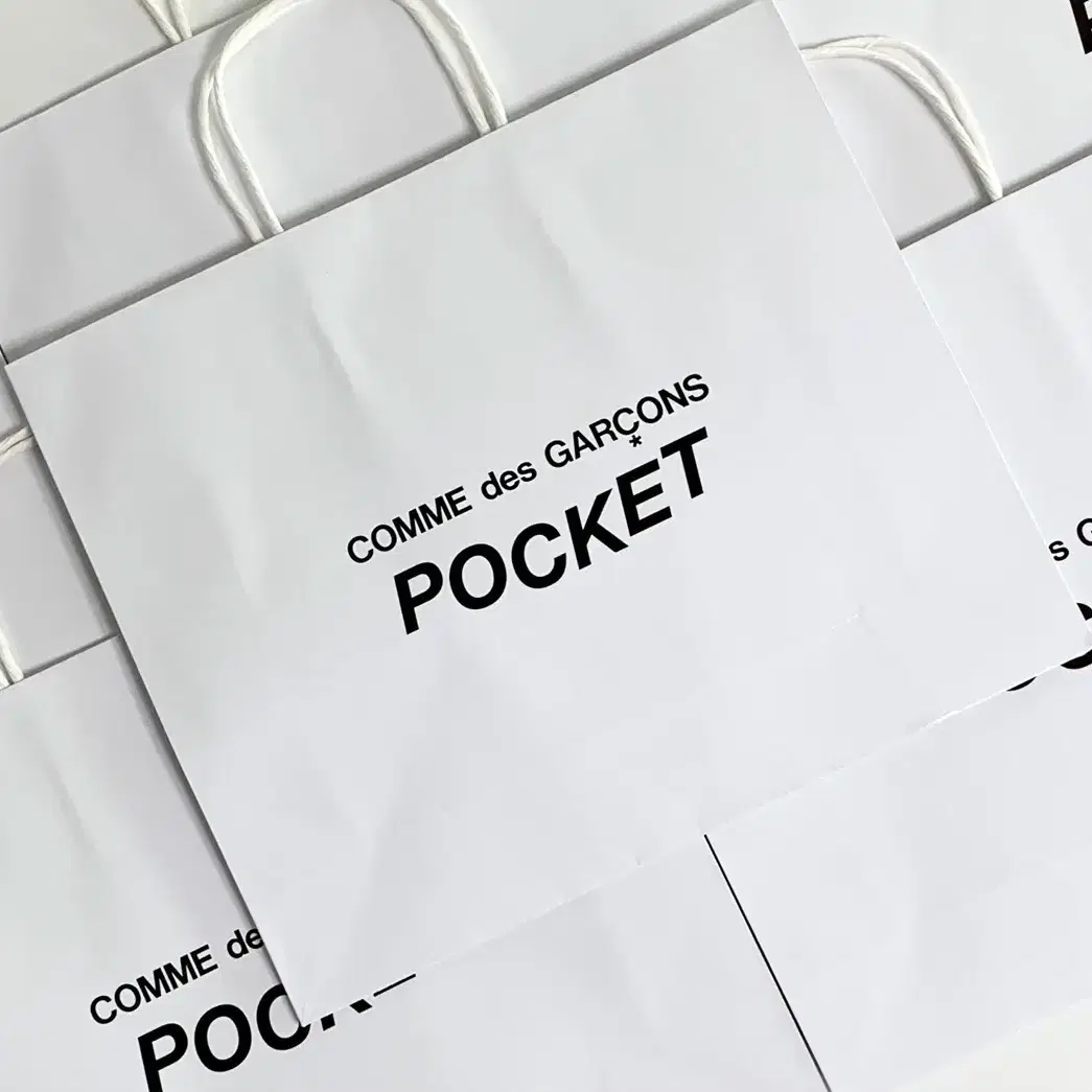 [쇼핑백O] 정품 플레이 꼼데가르송 롱슬리브 티셔츠 미개봉 새상품