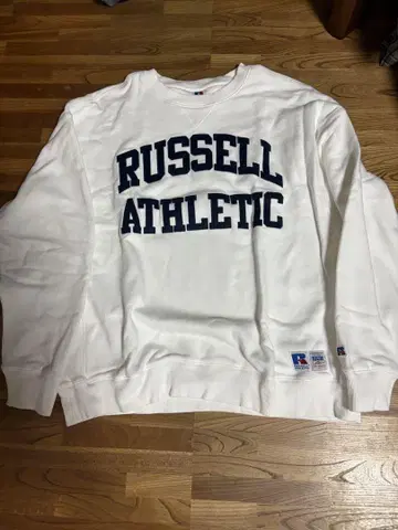 RUSSELL ATHLETIC 러셀 애슬레틱 자수 로고 맨투맨