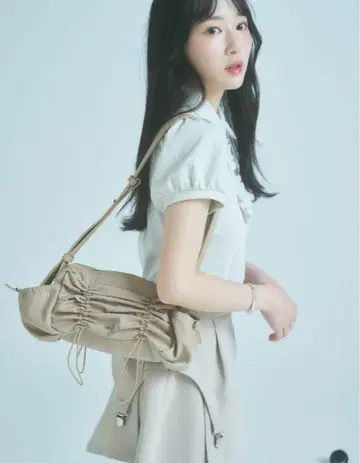 Lure you in 2WAY 개더 나일론 백