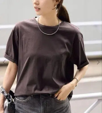 FRAMeWORK 컴팩트 저리 TEE 브라운