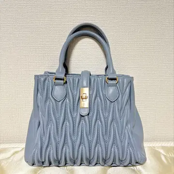 새상품급 MAJESTIC LEGON 클래시컬 스퀘어 핸드백 색스