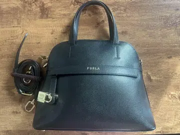 FURLA 블랙 핸드백 파이퍼