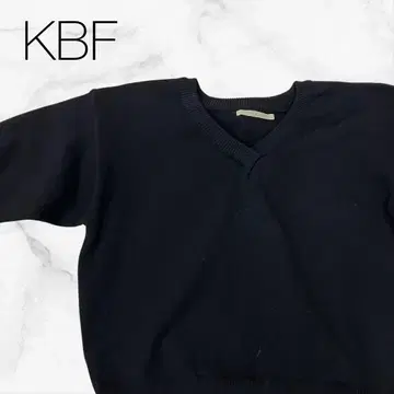 [ KBF ] 상의 T셔츠 블랙 반팔 숏 기장 니트 소재 프리 사이즈