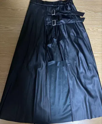 블랙 플리츠 스커트 허리밴딩 벨트 포함