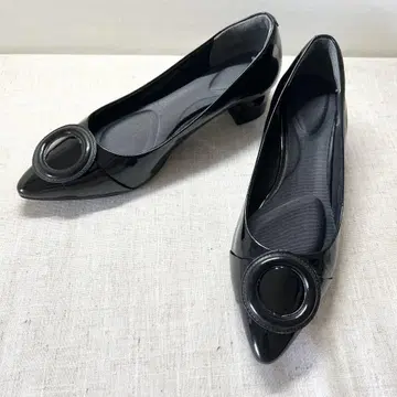 미사용급 ROCKPORT 에나멜 펌프스 블랙 23.5cm