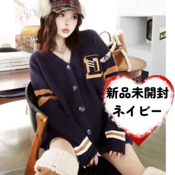 미개봉 새상품 다리치 칼리지 와펜 V넥 니트 가디건 darich