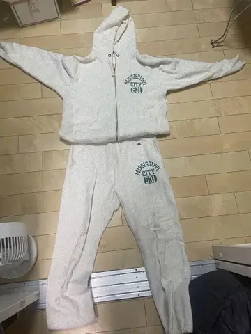 Champion Reverse Weave Warmup L 사이즈