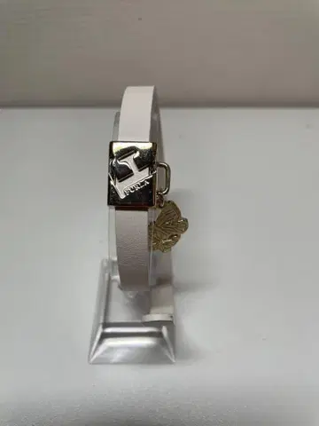 FURLA 화이트 가죽 팔찌