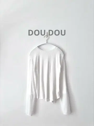 DOUDOU 두두 소매 시어 절개 리브 롱TEE