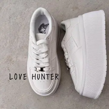 미사용 LOVE HUNTER 러브헌터 통굽 스니커즈 화이트 배송비 포함