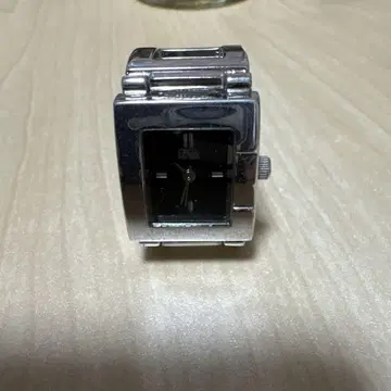 CECIL McBEE 실버 시계