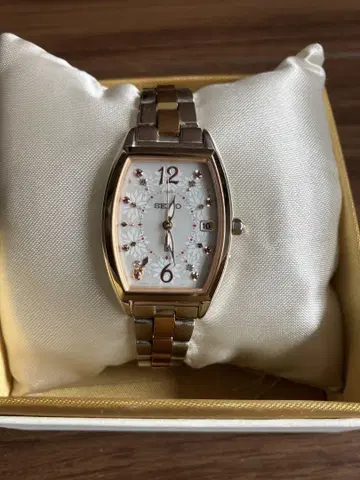 LUKIA SEIKO 여성용 시계 화이트/골드