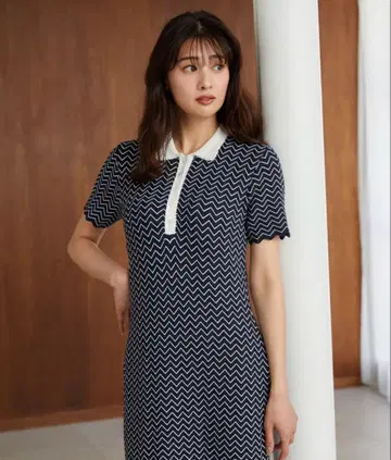 미사용 택 포함 Scalloped Polo Dress 네이비 M 사이즈
