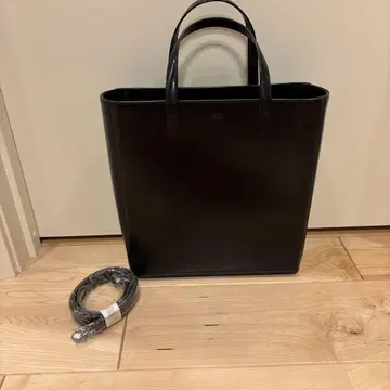 안야 힌드마치 블랙 토트백 숄더 스트랩 포함