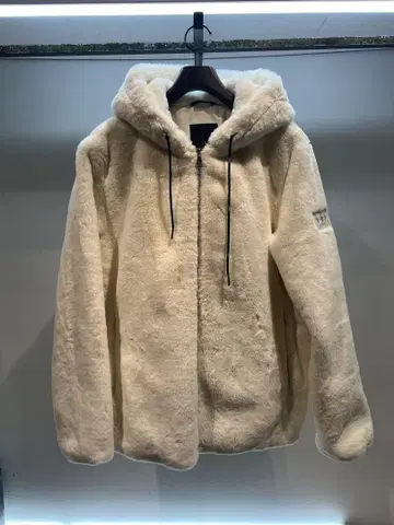 2023년 TATRAS BOMOS 마이크로 보아 후드 자켓 후드티