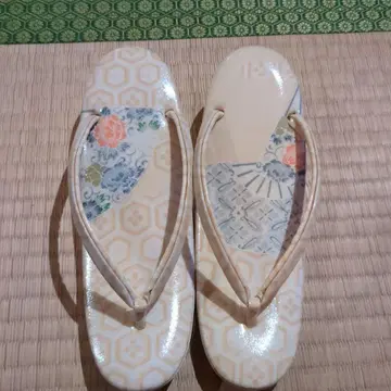 일본풍 조리 꽃무늬