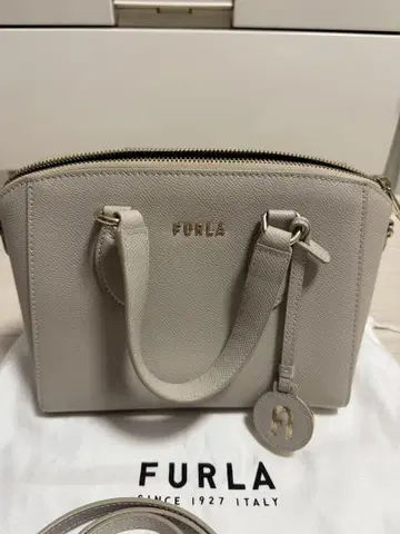 훌라 미네르바 S 사첼 숄더 토트 핸드백