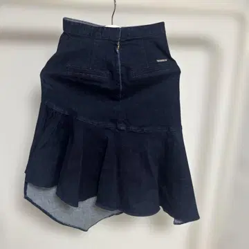 다크 블루 데님 플레어 스커트