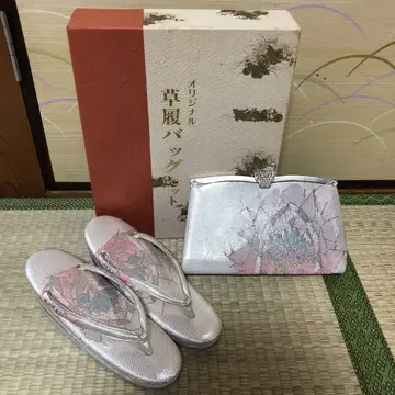 스즈노야 조리 및 꽃무늬 백 세트