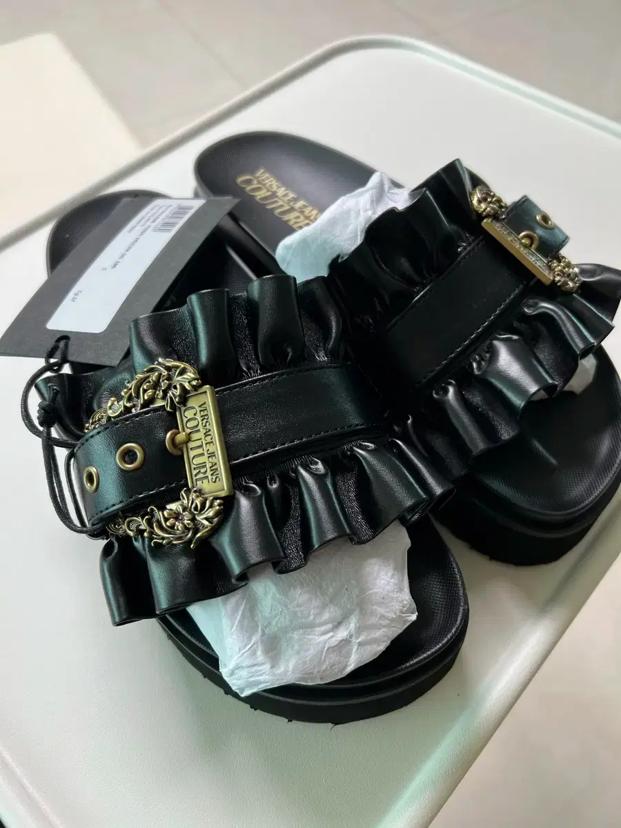Authentic Versace slider sandals (it37) size 240 (fits 235)