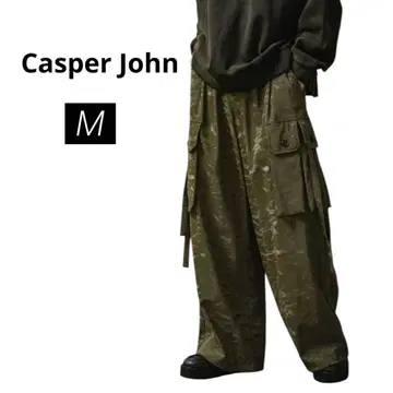 새상품급 Casper John 크러쉬 새틴 파라슈트 슬랙스 M 카키