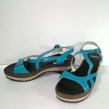 camper 샌들
