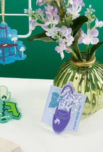 Mrs. GREEN APPLE 제일복권 라일락 러버 스트랩