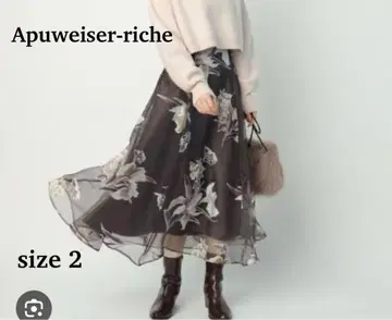 최근 모델 Apuweiser-riche 리얼 플라워 오팔 스커트 2