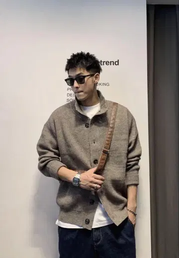 그레이 니트 가디건 버튼 포함