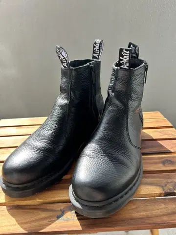 새상품급 닥터마틴 첼시 부츠 사이드 지퍼