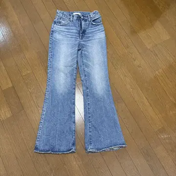 MOUSSY MVS BLU 플레어 25
