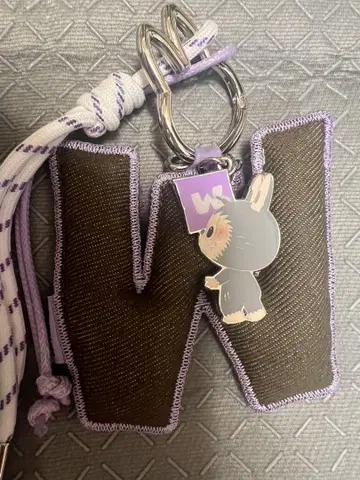 LABUBU PIN FOR LOVE W