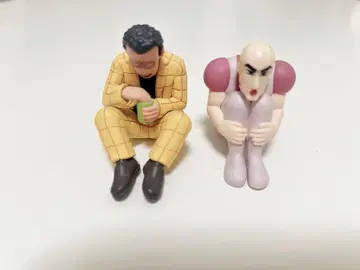 짱구 가챠가챠 기다려 시리즈 원장 선생님 마카오 2세트
