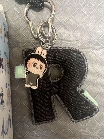 LABUBU PIN FOR LOVE R