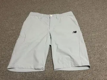 New Balance 그레이 숏팬츠