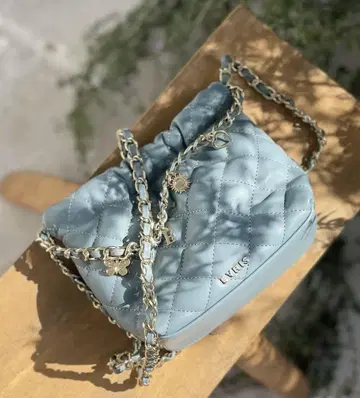 미사용 새상품 EVRIS 에브리리스 퀼팅 모티브 체인 BAG