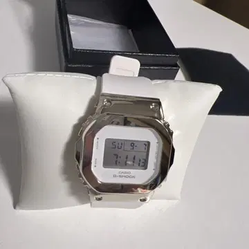 G-SHOCK 시계 화이트 GM-S5600G-7JF