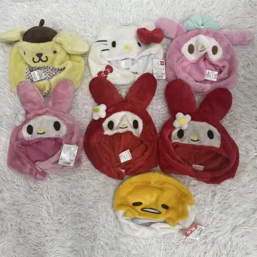 인형옷 모자 헬로키티 산리오 마이멜로디 폼폼푸딩 구데타마