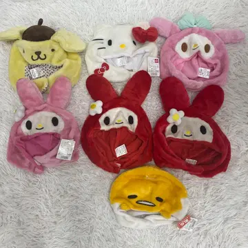 인형옷 모자 헬로키티 산리오 마이멜로디 폼폼푸딩 구데타마