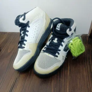 teva THE LINKS MID (더 링크스 미드)
