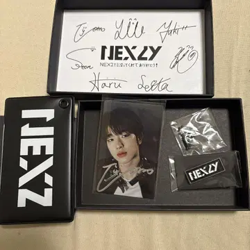 NEXZ 조기 가입 혜택 토모야 친필 사인