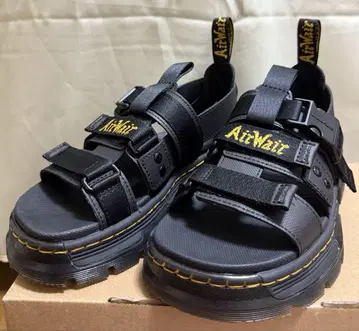 Dr.Martens 샌들 23cm