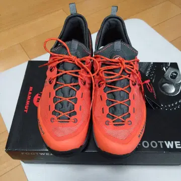 MAMMUT 오렌지 트레킹 슈즈 새상품 27.5cm