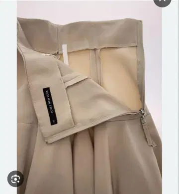 FOXEY NEW YORK 블랙 플레어 스커트 38